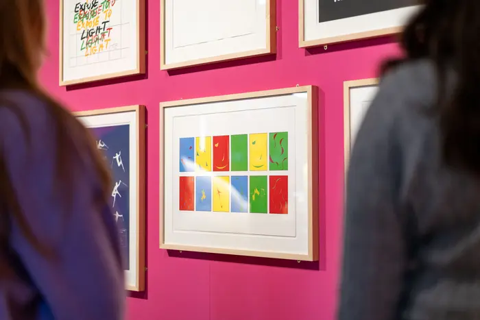 Ausstellungsansicht „Fluxuriös! Kunst und Anti-Kunst der 1960er bis 1990er Jahre“